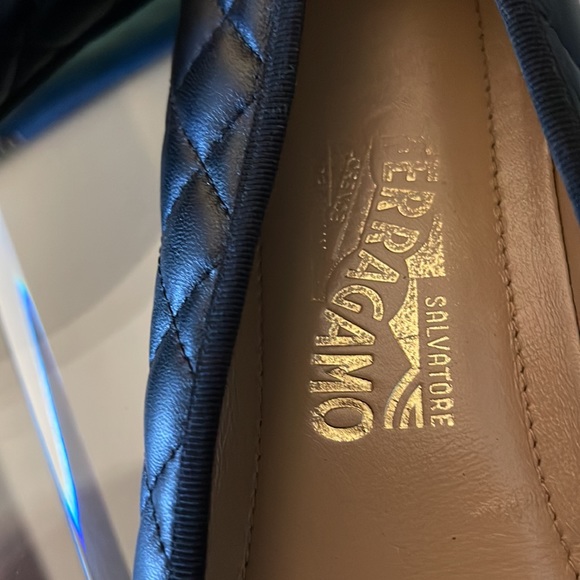 Authentic Ferragamo Classic Ballet Flats - Picture 4 of 4